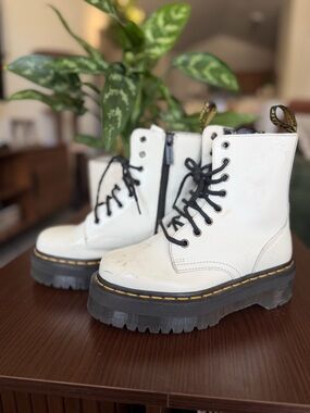 Pre Loved Dr Marten White Platform Lace-Up Combat Boots